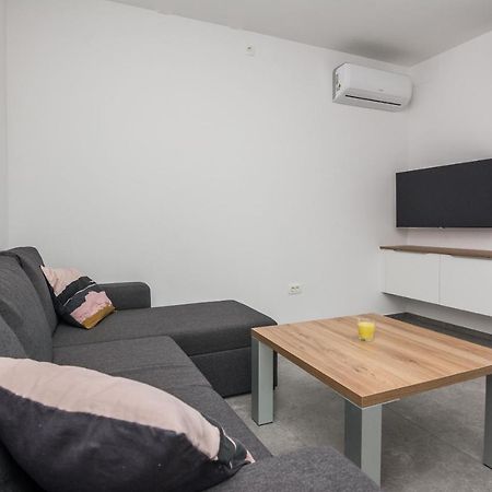 Apartment Spanic 1 Vir Exteriér fotografie