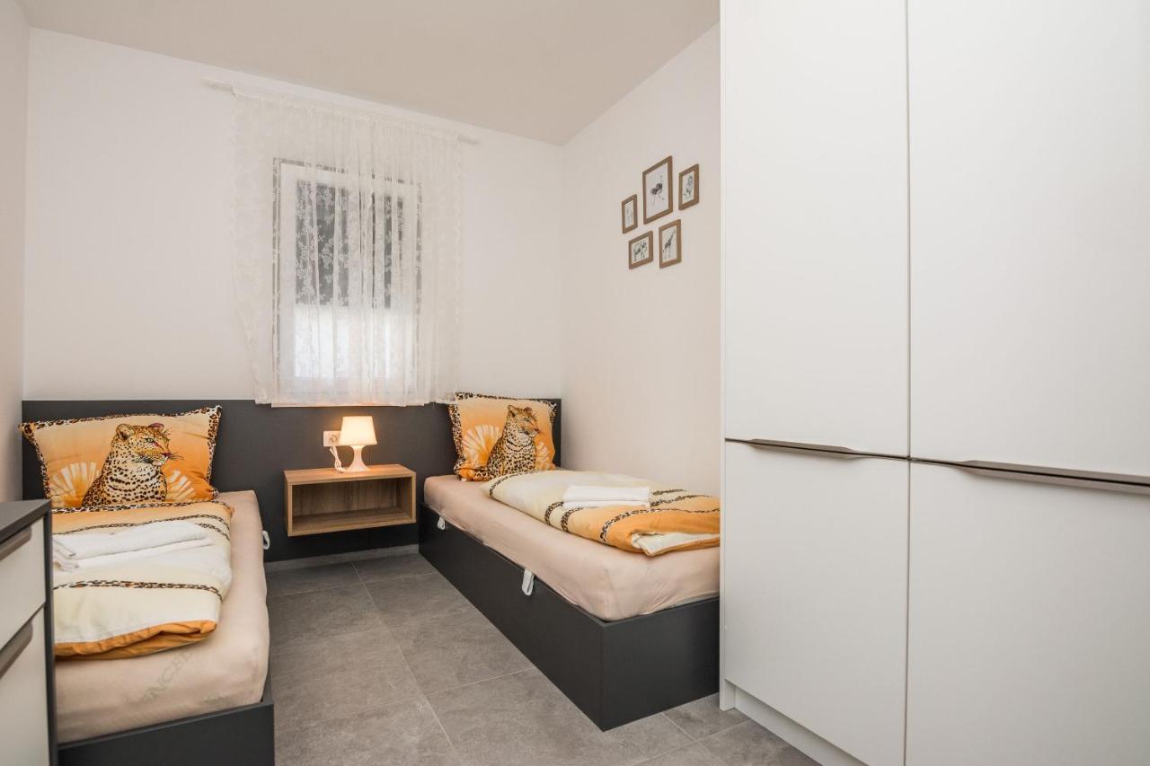 Apartment Spanic 1 Vir Exteriér fotografie
