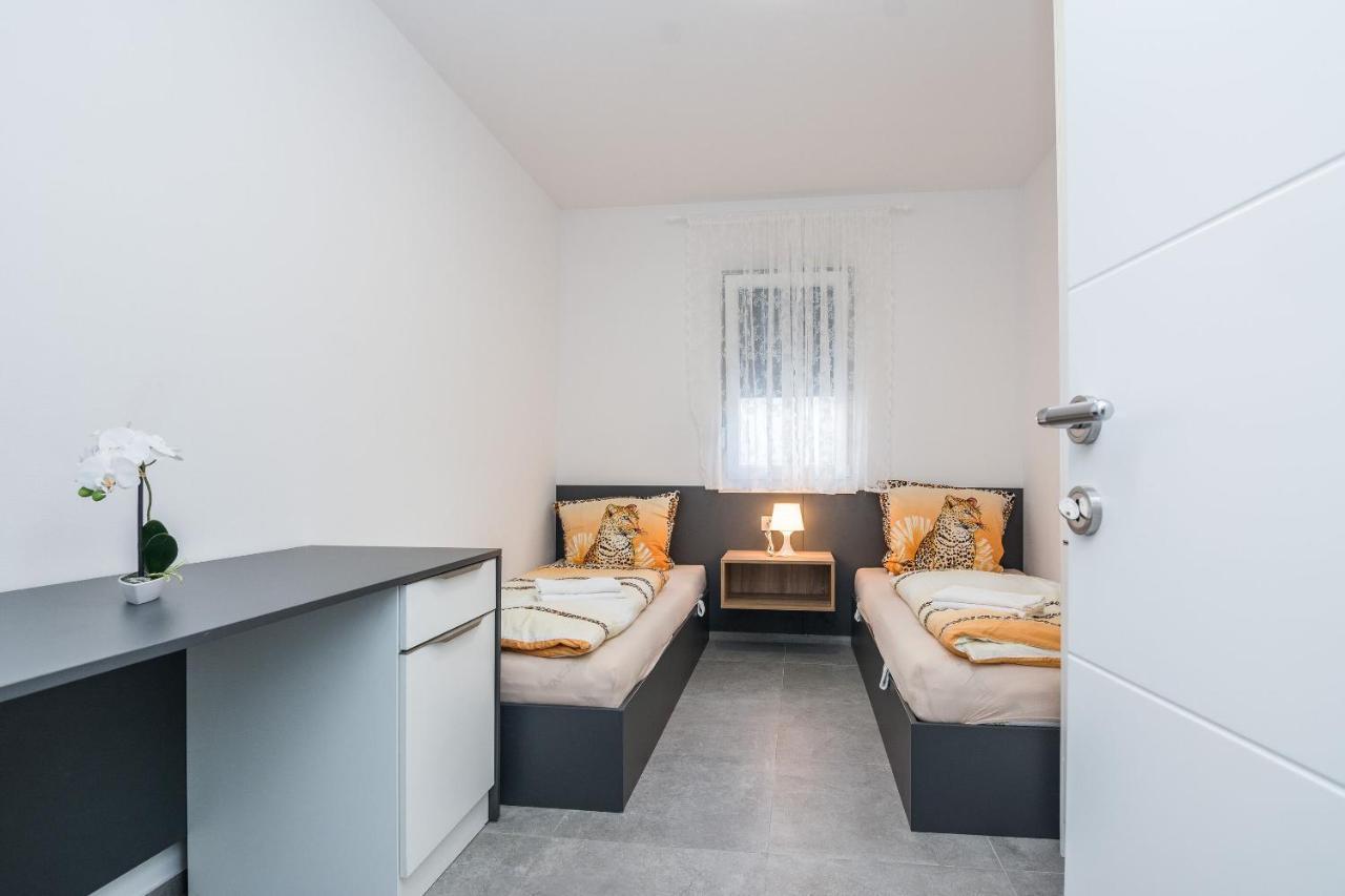 Apartment Spanic 1 Vir Exteriér fotografie